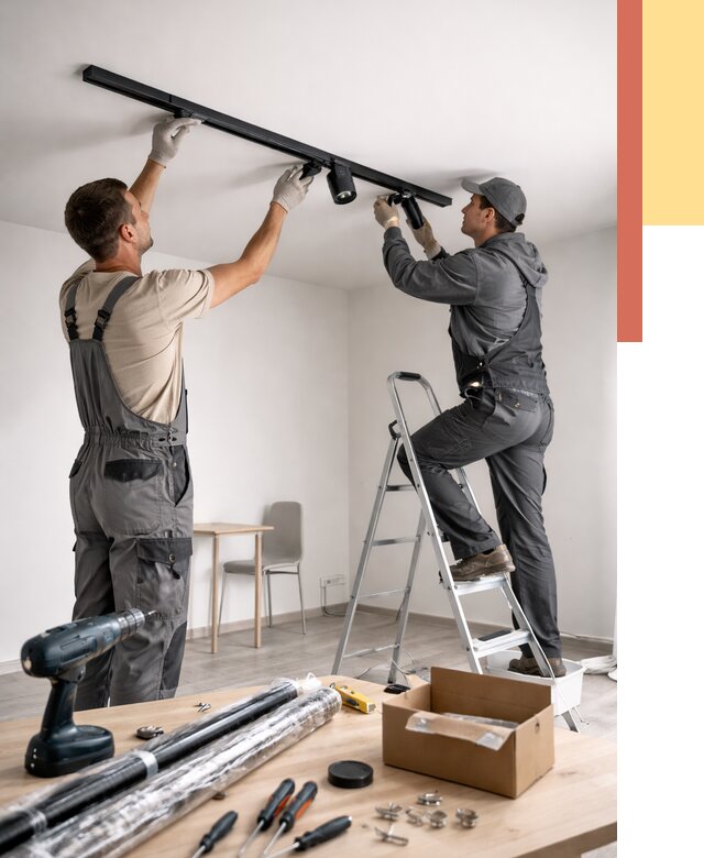 Установка трековых светильников в натяжной потолок в Новочеркасске от 4298 руб. | ОТДЕЛОЧНИК-Нвч